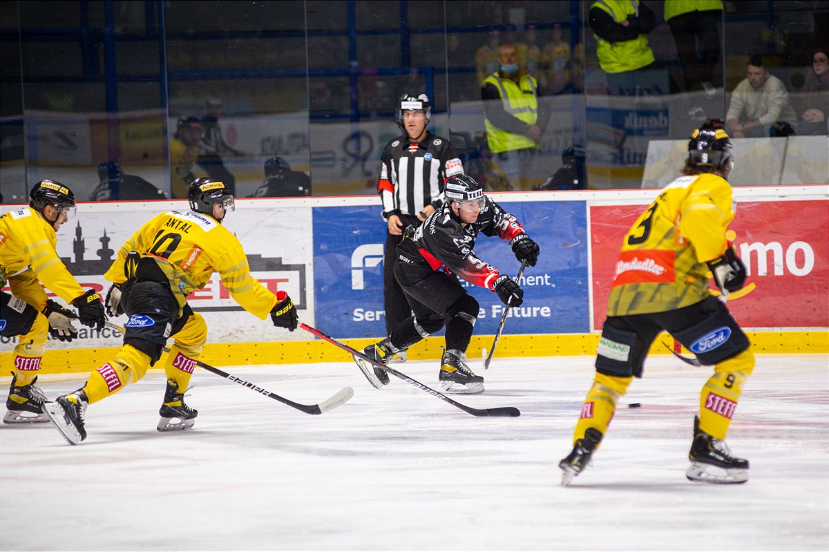 ZNO vs. VIC 